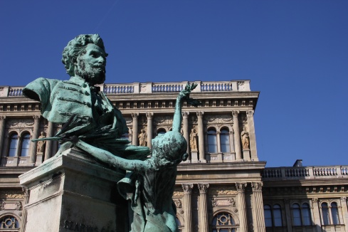 A statue in front of the Hungarian Academy of Sciences.